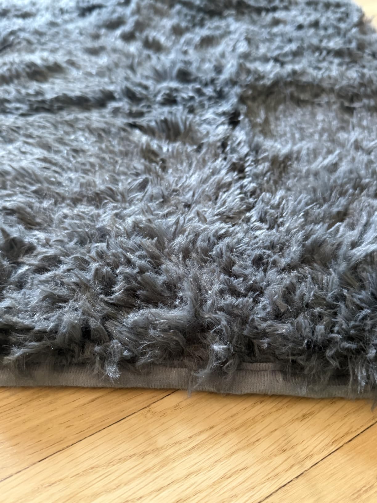 OLANLY Area Rugs for Living Room Bedroom, Machine Washable 4x5.9 ft Soft Fluffy Shaggy Bedside Rug, Indoor Floor Carpet for Kids Girls and Boys, Dorms, Nursery Rooms, Home Decor Aesthetic, Light Blue customer photo 2