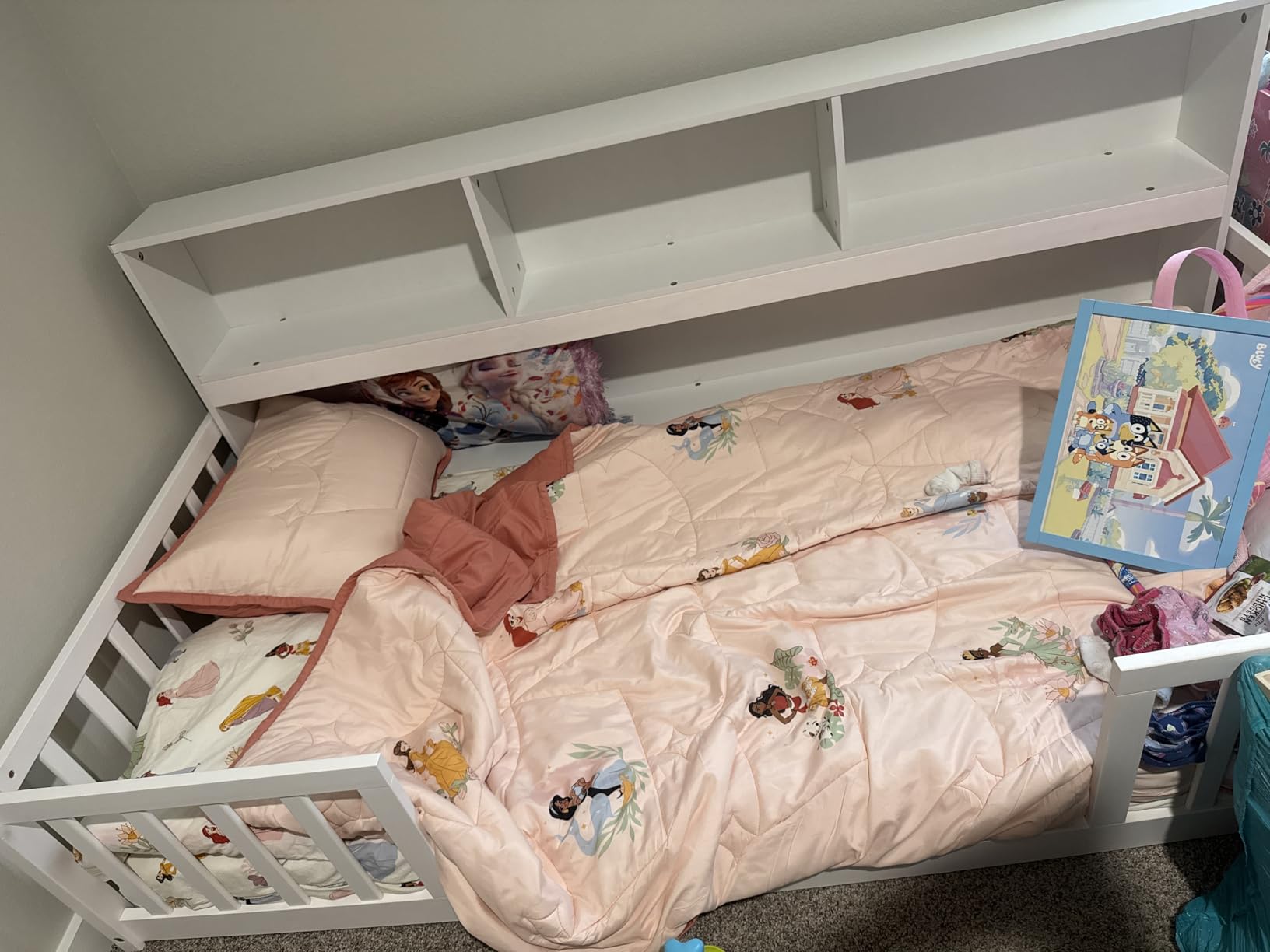Giantex Twin Floor Bed for Kids, Wooden Montessori Bed Frame with Bookcase, Storage Shelves & Safety Fence Rails, Floor Beds Twin for Girls, Boys, No Box Spring Needed, Without Slats, Pink customer photo 1