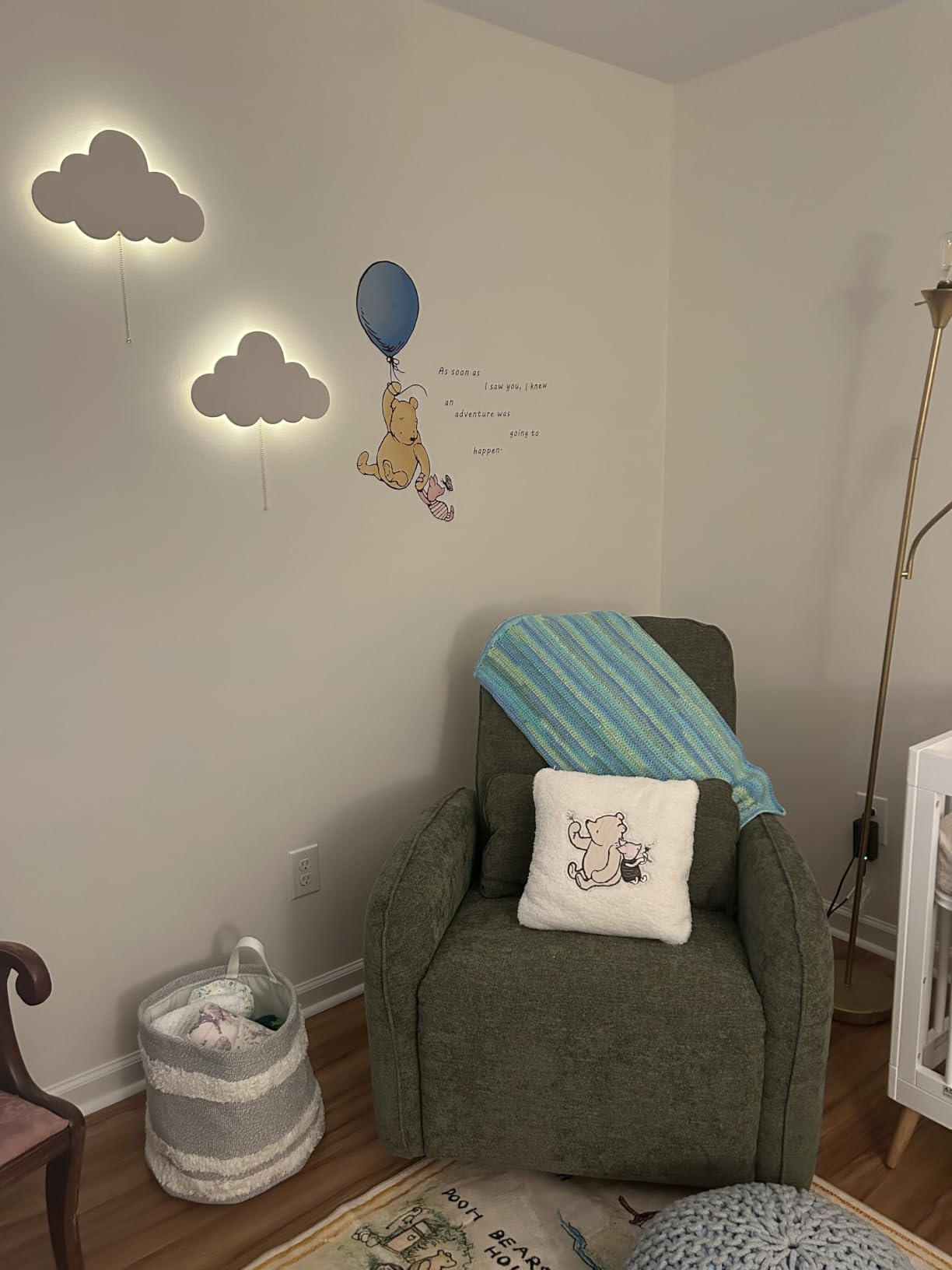 Tip perk Cloud & Moon Lights - Floating Cloud & Moon Wall Lamps customer photo 1