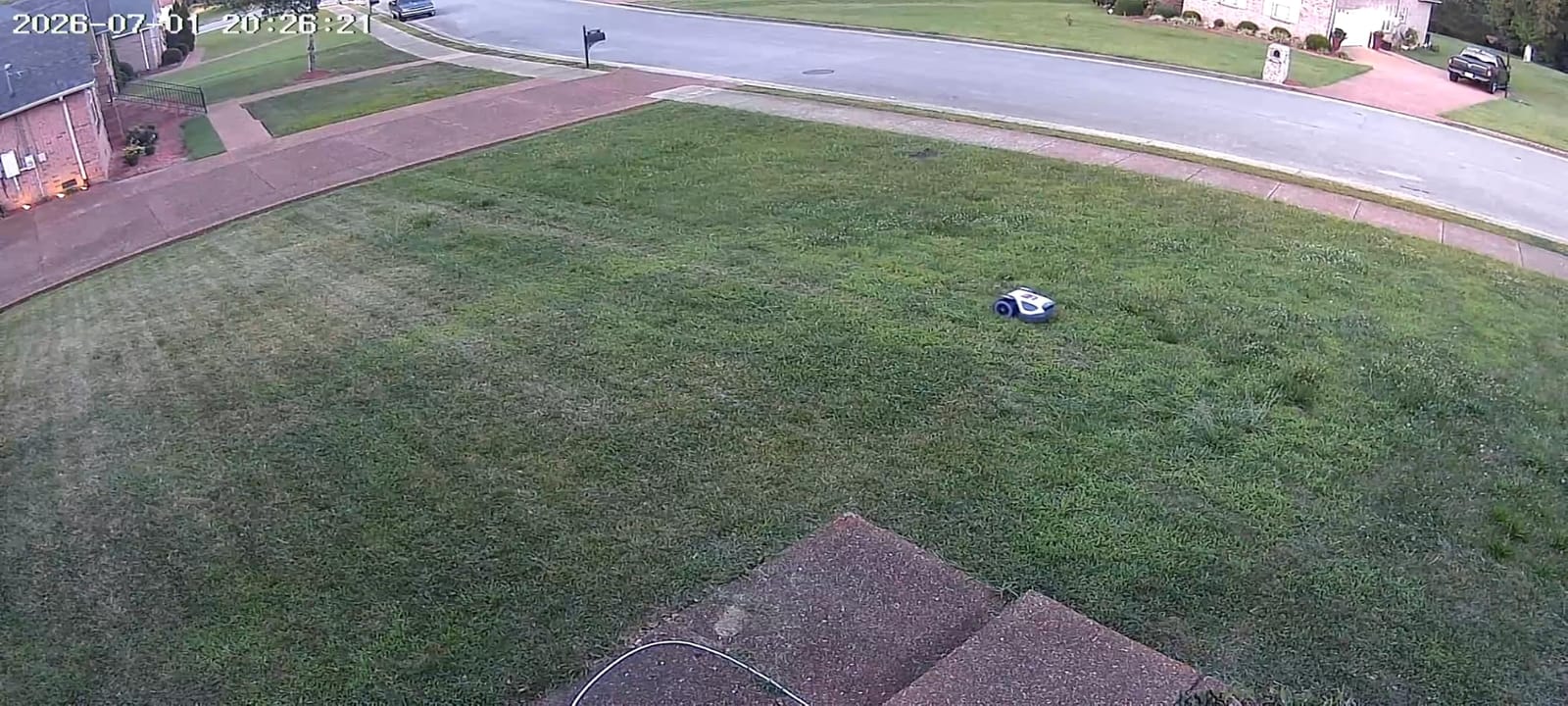 ANTHBOT M5 Robot Lawn Mower 1/8 Acre, Dual Vision+Full-Band RTK Robotic Lawnmower, No Perimeter Wire, App Control Obstacle Avoidance, 45% Slope, Cutting Height, Multi-Zone Mapping customer photo 2
