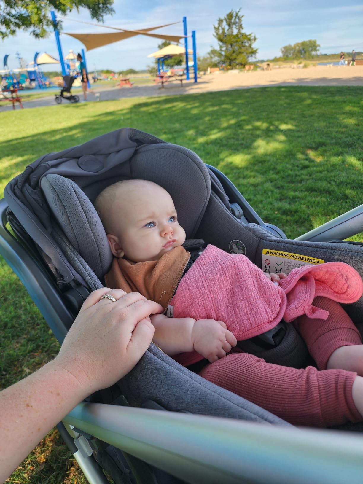 UPPAbaby Mesa V3 Infant Car Seat with Base, Insert & SmartSecure - Ada customer photo 1