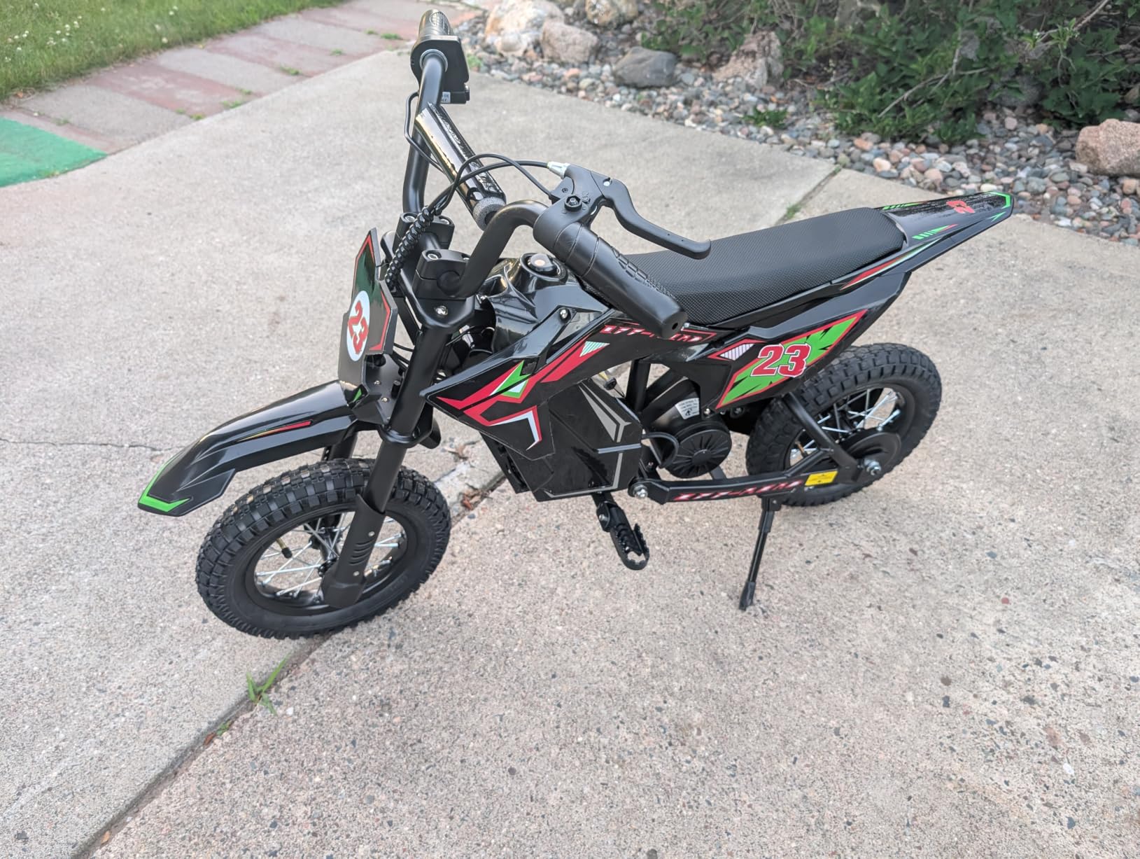 36V Electric Dirt Bike for Kids 3-10, Peak 700W, 15.5 MPH, 13.7 Miles customer photo 2