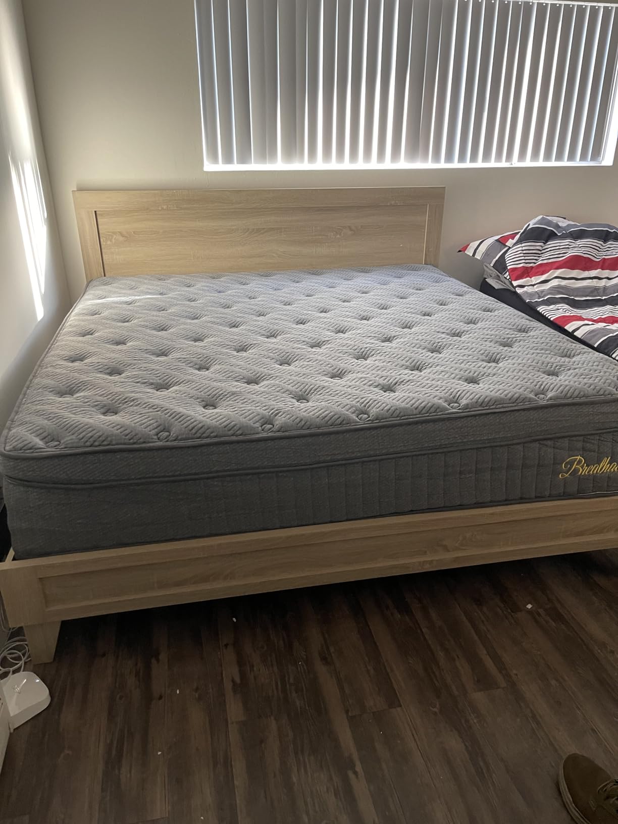 inight Queen Cooling Hybrid Mattress, 10 Inch, Medium Firm, Pocket Coils customer photo 1