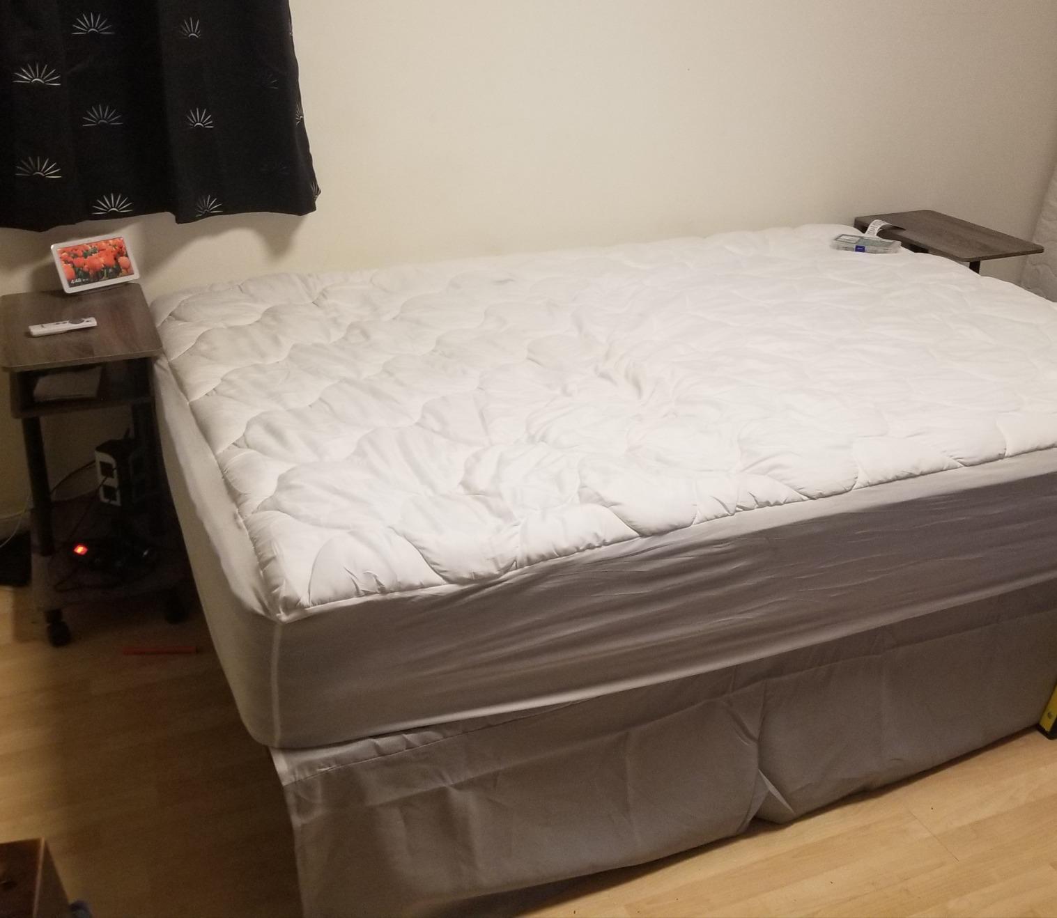 DOWNCOOL 3 Inch Queen Mattress Topper, Ultra Thick and Fluffy Supportive Memory Foam Mattress Topper for Body Pain, Mattress Pad with Breathable Mesh Design for Deep Sleep, 80x60x3 Inches customer photo 1