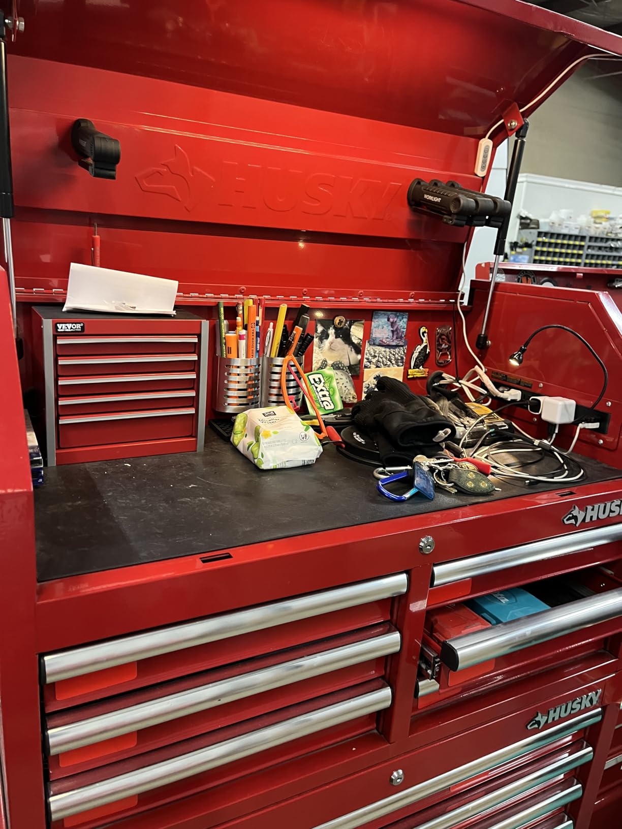 VEVOR Steel Tool Box 24