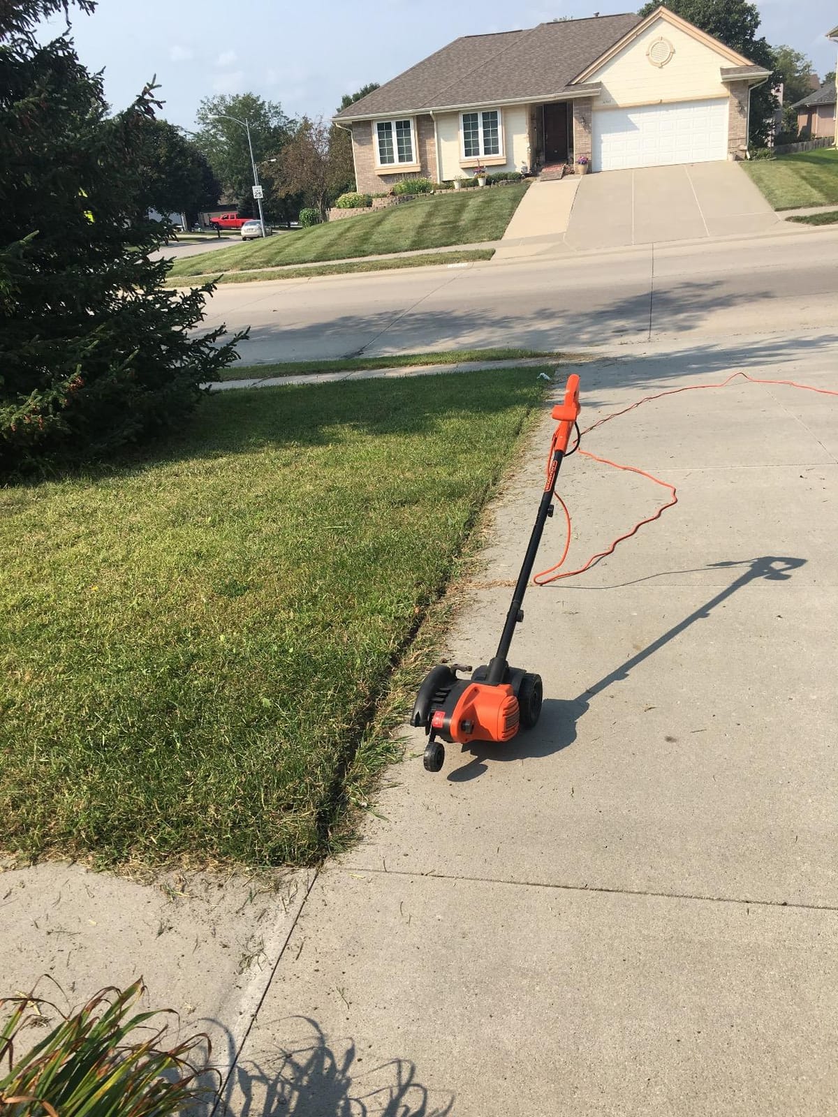 BLACK+DECKER Edger & Trencher, 2-in-1, 12-Amp (LE750) customer photo 2