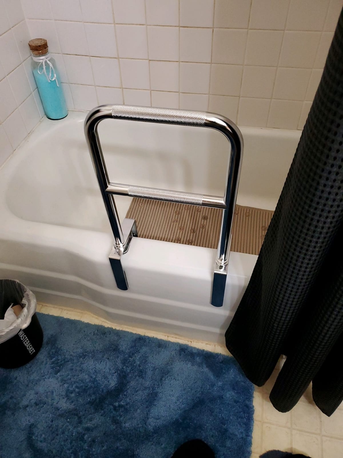 Carex Tri-Grip Bathtub Rail with Chrome Finish - Bathtub Grab Bar Safety Bar For Seniors and Handicap - For Assistance Getting In and Out of Tub, Easy to Install on Most Tubs,Silver customer photo 1