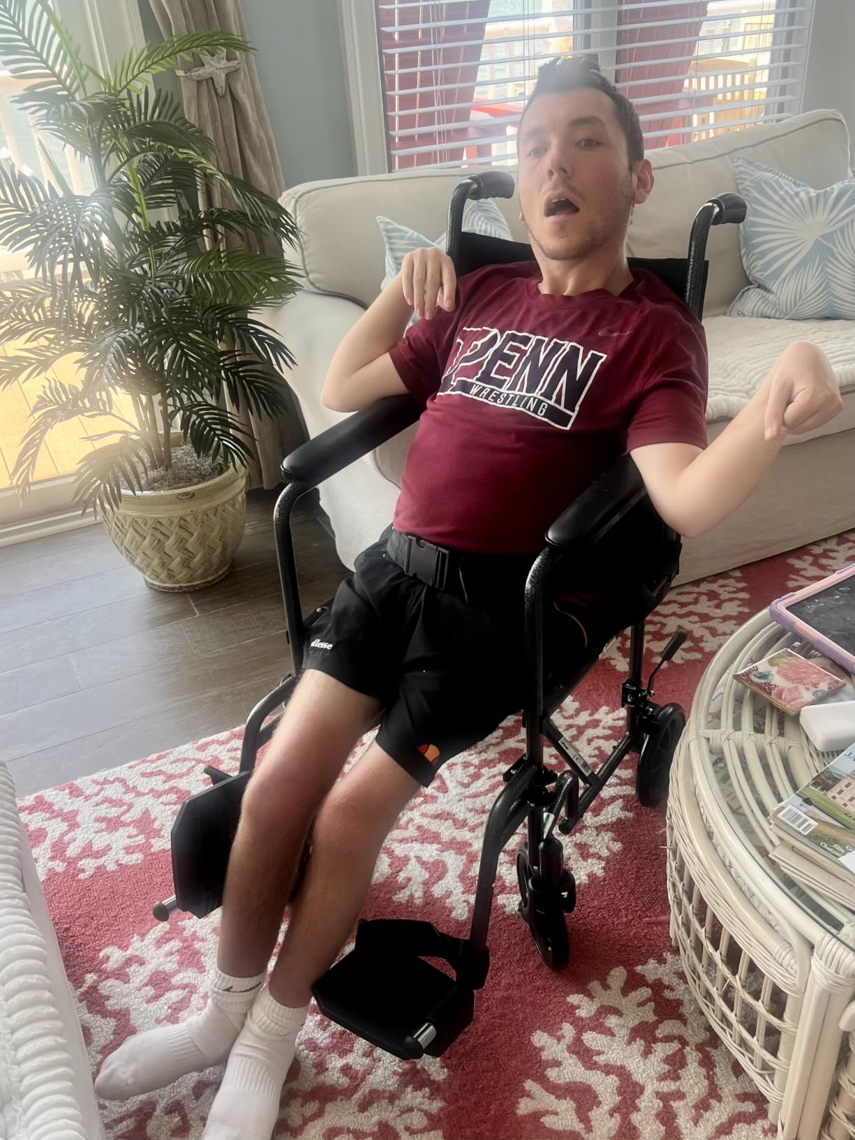 Drive Medical Folding Transport Wheelchair, Swing-Away Footrest, Silver customer photo 2