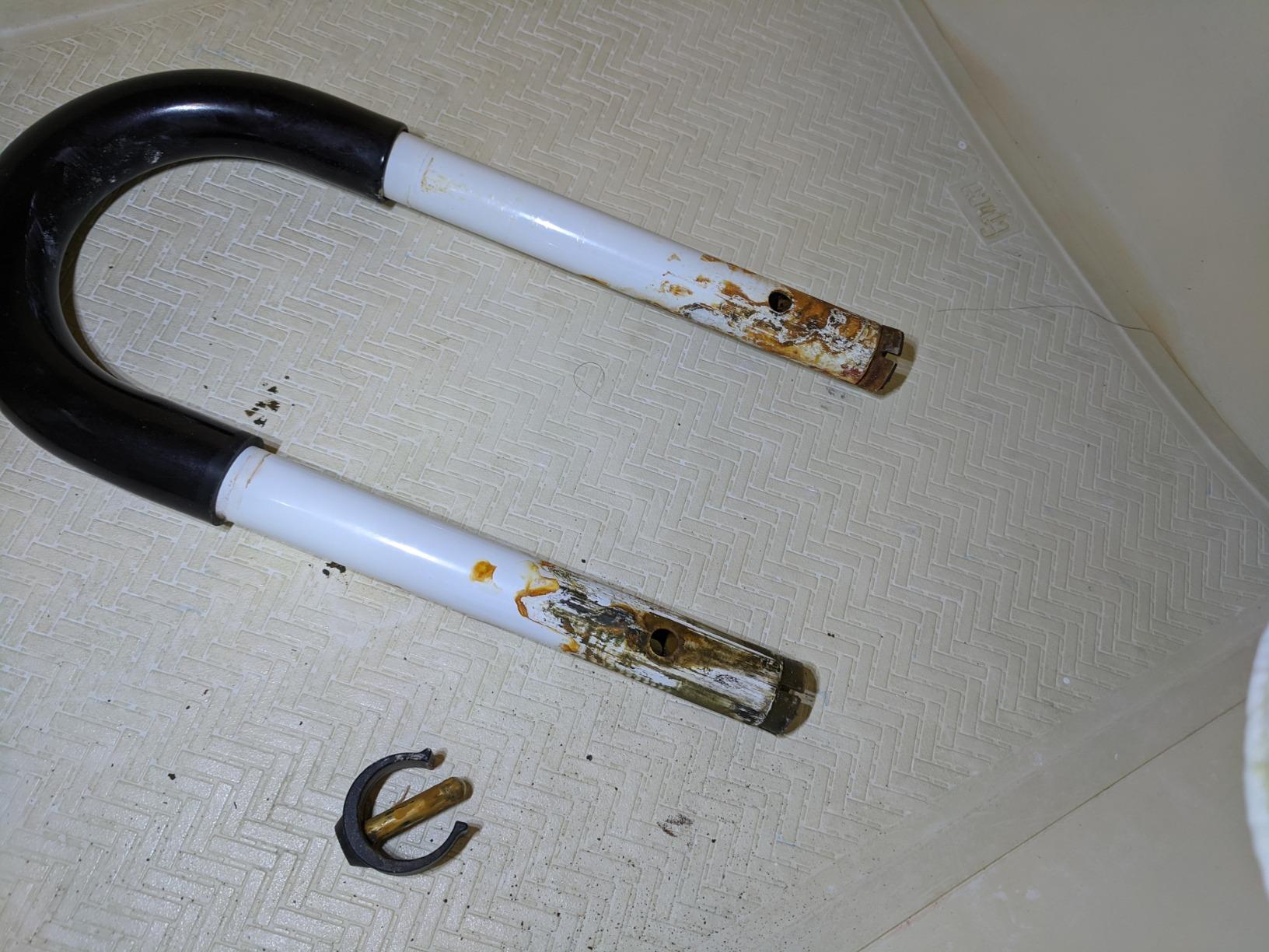 Drive Medical Adjustable Bathtub Grab Bar and Bathtub Safety Rail, Steel customer photo 2