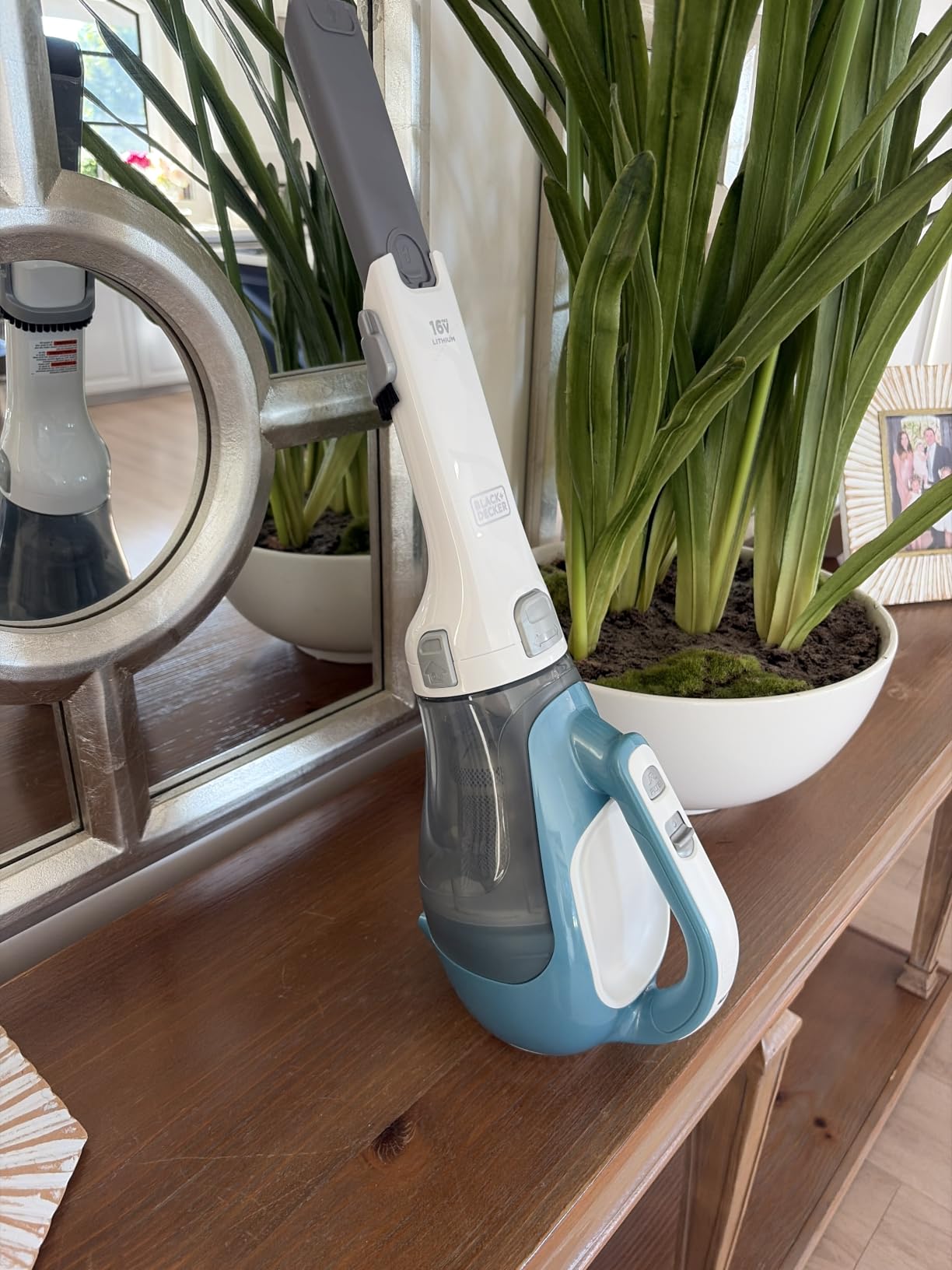 Black+Decker, Dustbuster AdvancedClean Handheld Vacuum Cordless, Compact Home and Car Vacuum with Crevice Tool, Rotating Nozzle and Charging Station customer photo 2