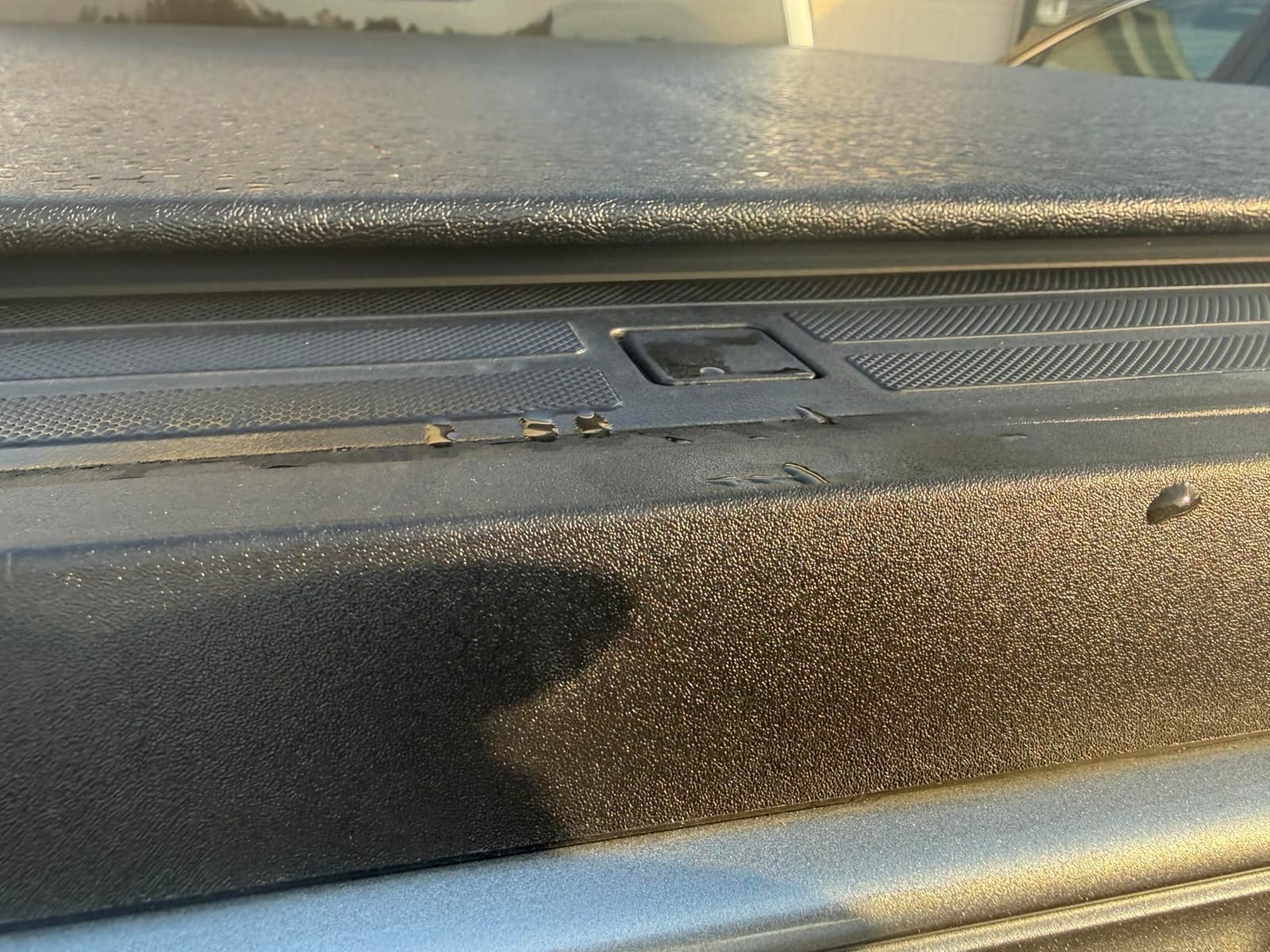 RealTruck TruXedo Lo Pro Soft Roll Up Truck Bed Tonneau Cover | 597701 | Fits 2015-2026 Ford F-150 5' 7