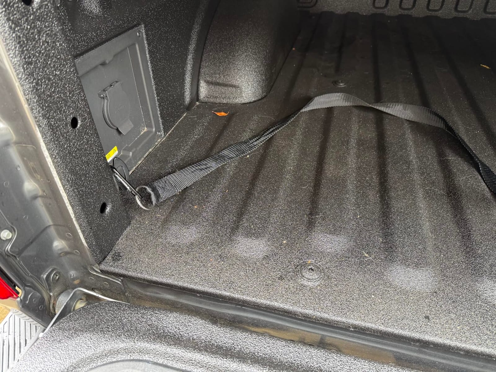 Syneticusa MB Retractable Tonneau Cover fit 2004-2026 F-150 5.5ft Truck Bed customer photo 1