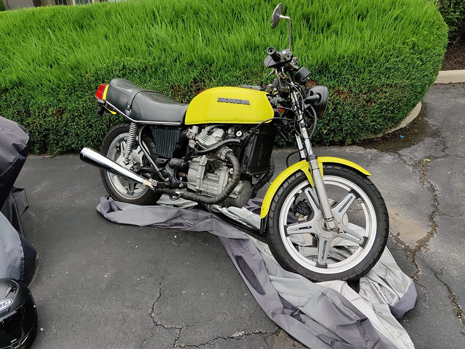 Motorcycle Cover All Season,Universal Weather Quality Waterproof Sun Outdoor Protection Scooter Shelter Tear Proof Night Reflective & Lock-Holes Storage Bag Fits up to 105