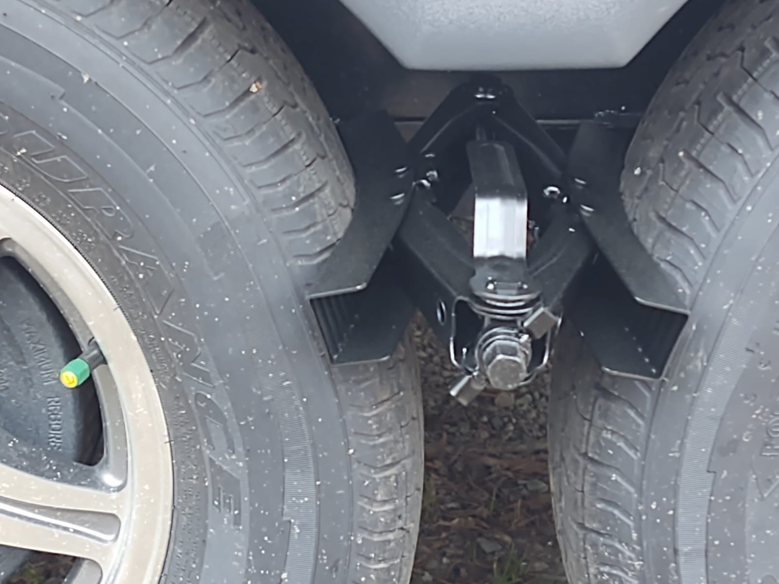Original Camper Wheel Chock Stabilizer, X Chocks for RV 2 Pack, Heavy Duty RV Wheel Stabilizer for Travel Trailer, Fits 3.5″ to 11.5″ Tire Gaps, Anti-Rock Tire Chocks with Ratchet Wrench customer photo 1
