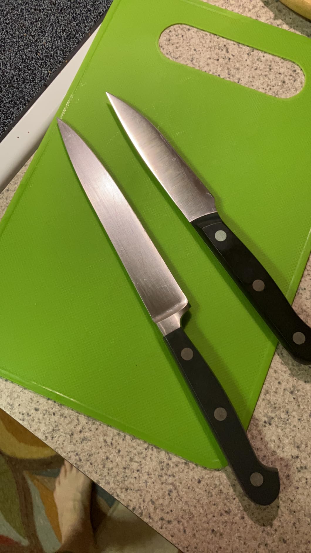 Henckels Solution 4-Inch Paring Knife, Razor-Sharp, German Engineered customer photo 2