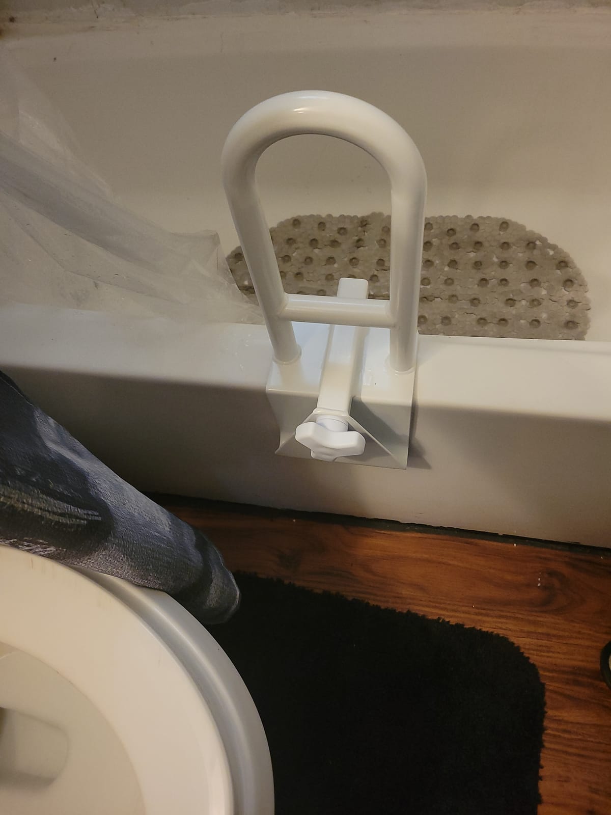Butizone Bathtub Safety Rail, Medical Adjustable Tub Grab Bar Handle Clamp Safety Handrail Support for Seniors and Elderly customer photo 2