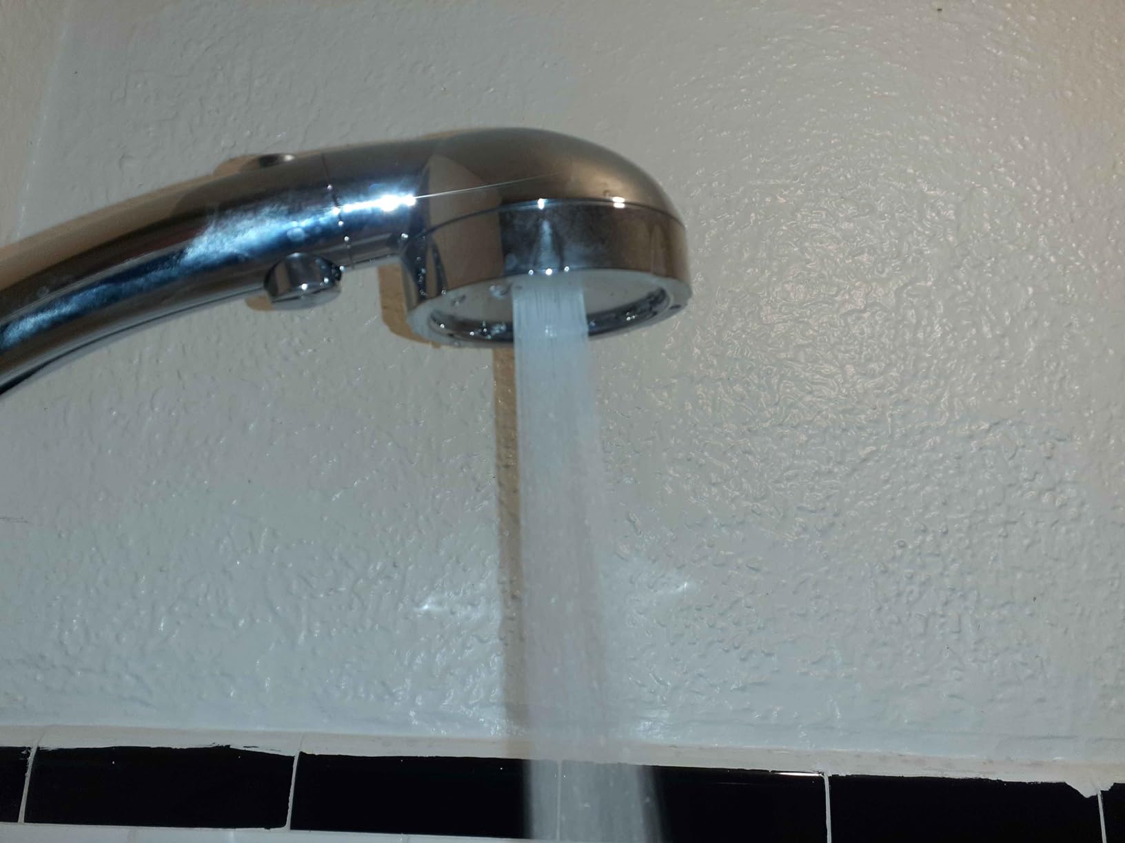KAIYING High Pressure Handheld Shower Head with ON/OFF Pause Switch customer photo 2