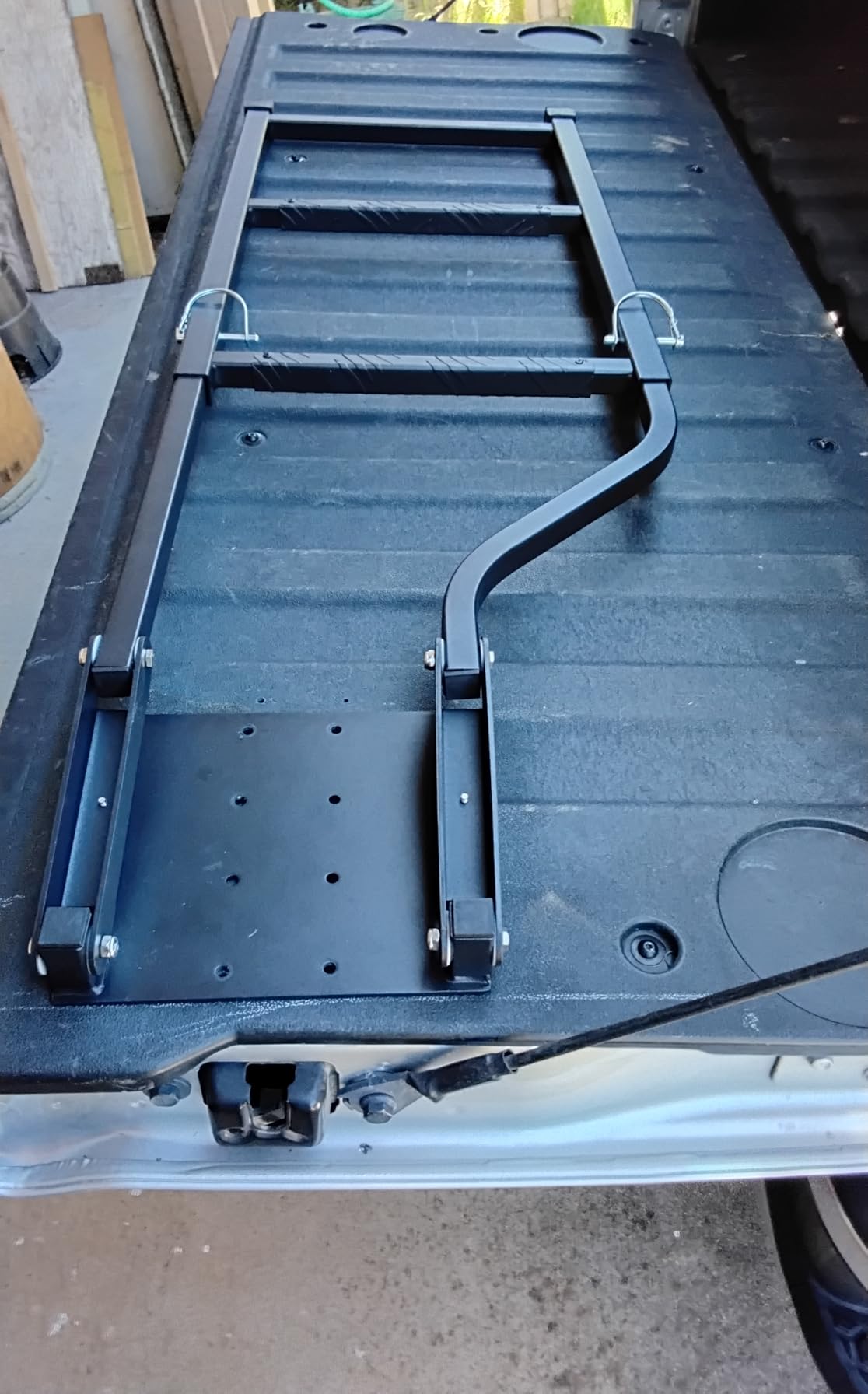 Nilight Foldable Truck Tailgate Ladder for Pickup with Step Grip Plates customer photo 1