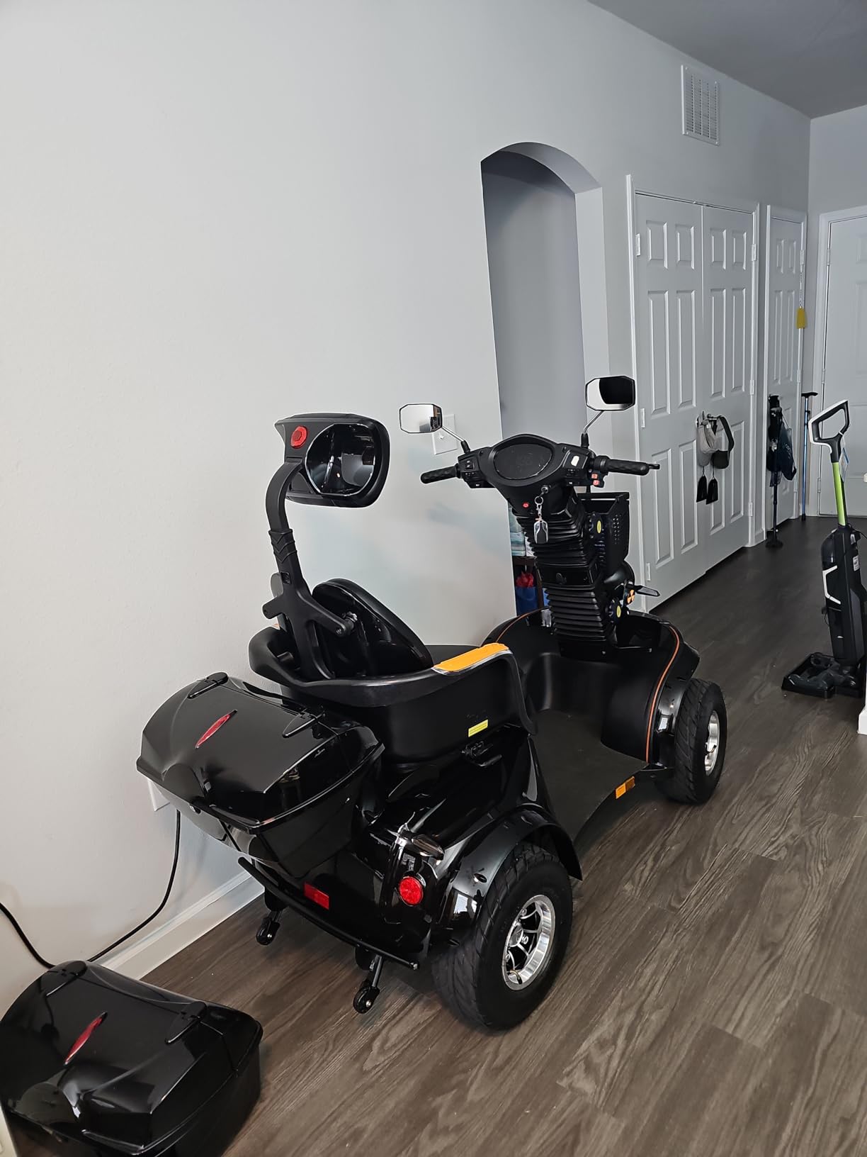 Mobility Scooters for Seniors & Adults 600lbs Capacity, Heavy Duty 4-Wheel 3-Speed Electric Powered Wheelchair Device 1000W All Terrain, Elderly-Lockbox Adjustable Seat (DJD Black 1000W) customer photo 1