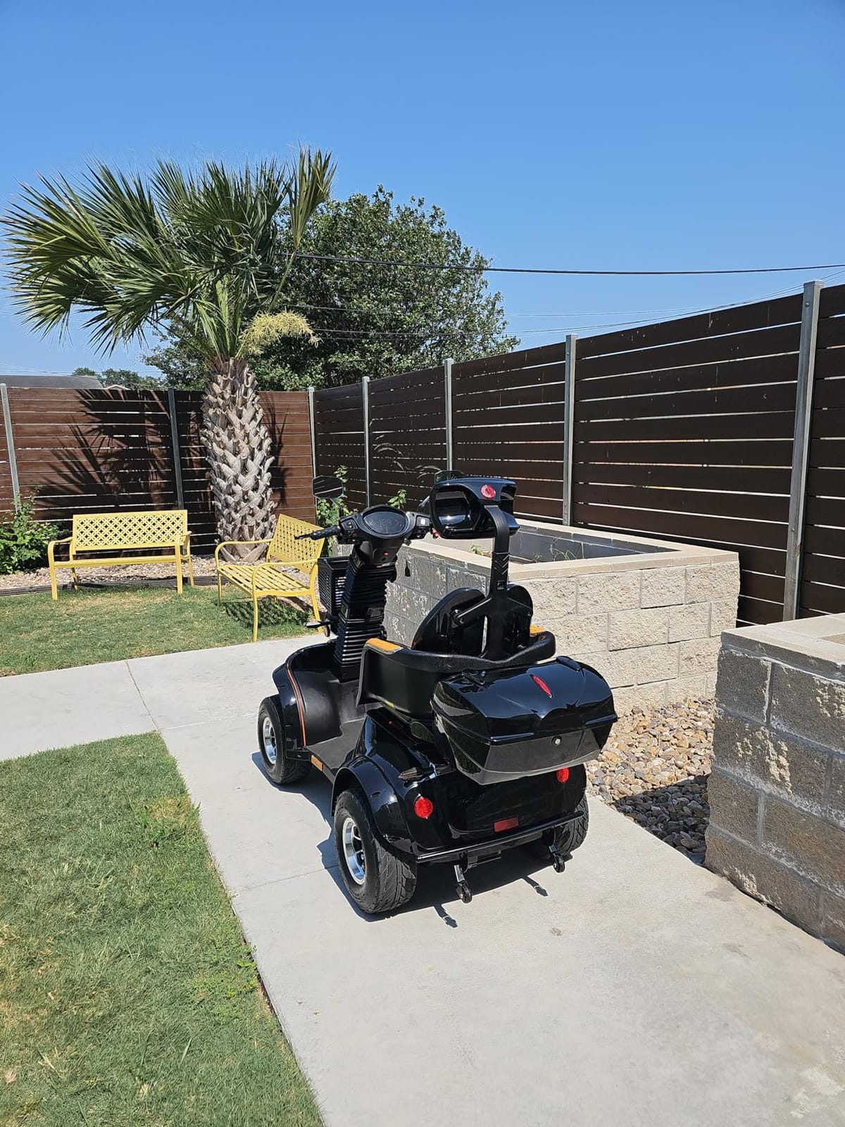 Mobility Scooters for Seniors & Adults 600lbs Capacity, Heavy Duty 4-Wheel 3-Speed Electric Powered Wheelchair Device 1000W All Terrain, Elderly-Lockbox Adjustable Seat (DJD Black 1000W) customer photo 2