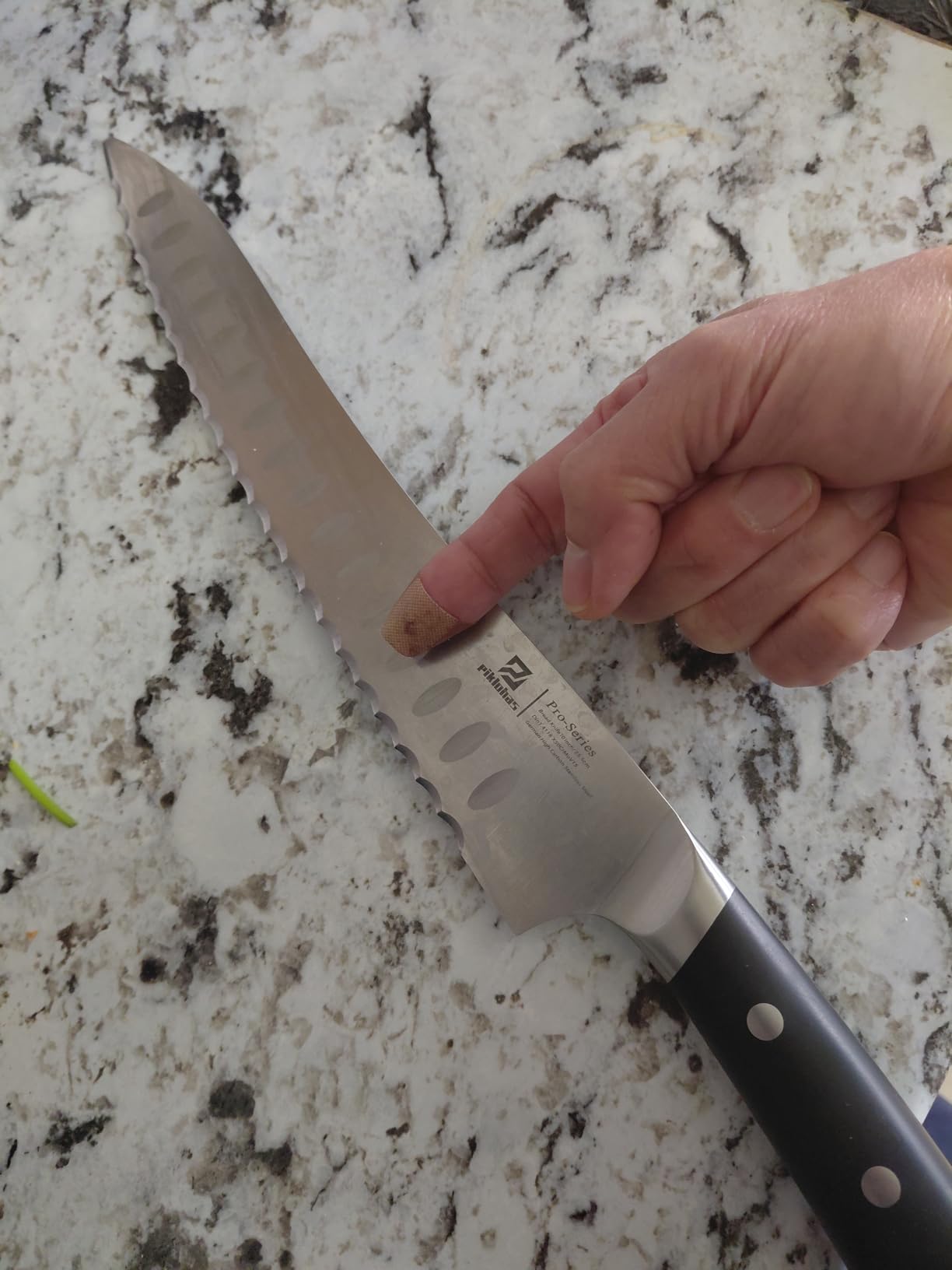 Piklohas Resharpenable Bread Knife for Homemade Bread, 10 Inch customer photo 1