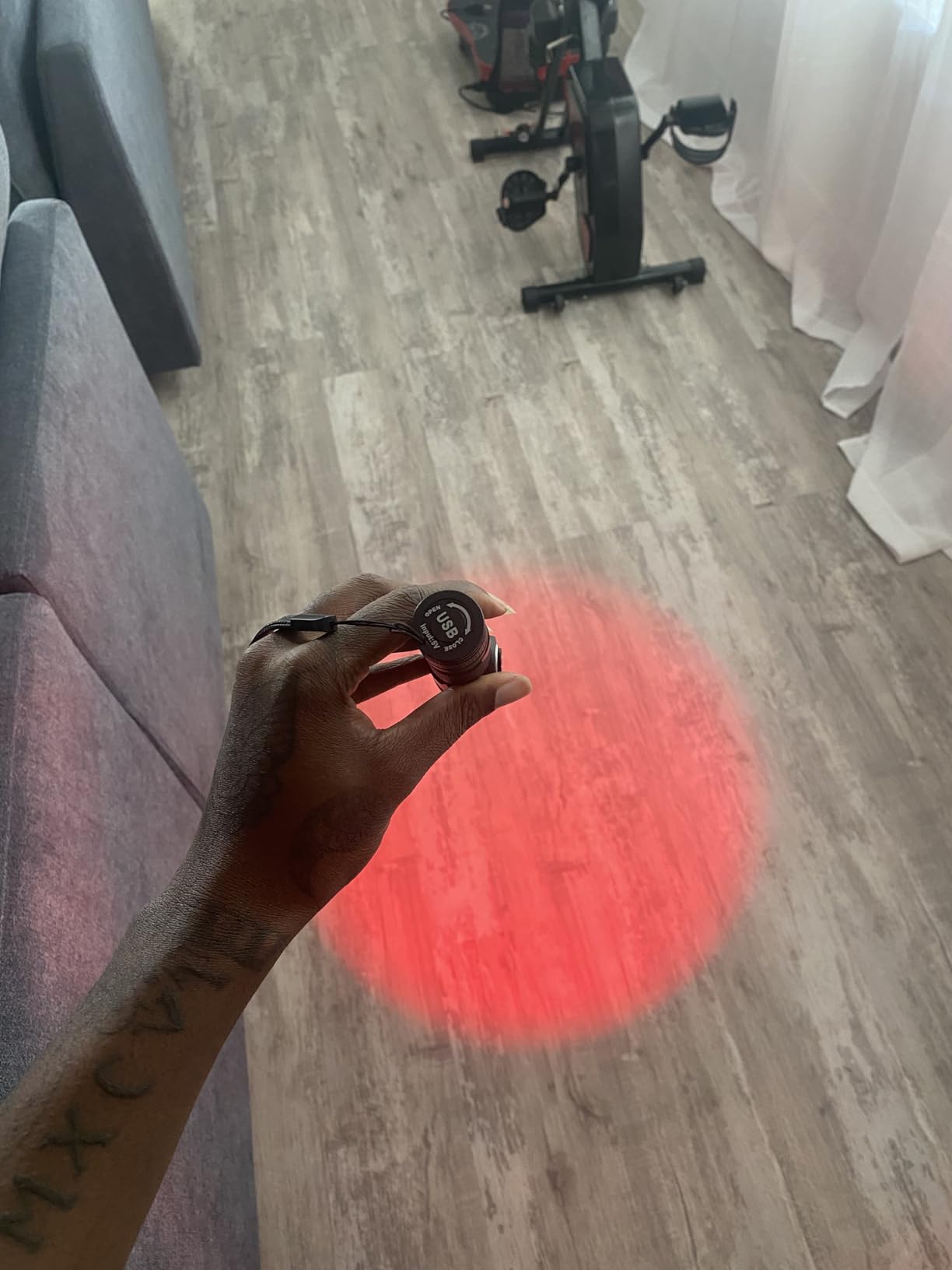 DARKDAWN Redlight Flashlight Rechargeable USB, LED Mini Red Light Flashlights Focus Adjustable, Flash Light Portable with Pocket Clip for Fishing, Beekeeping, Hunting, Night Astrophotography customer photo 2