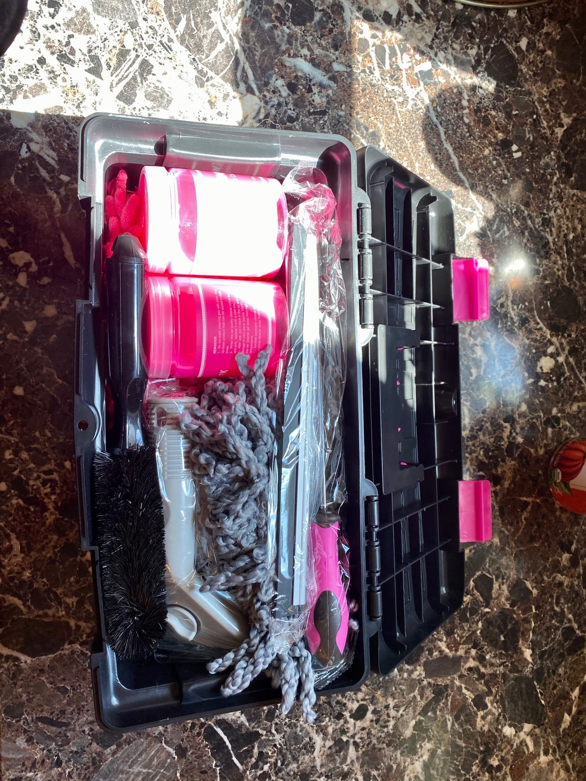 THINKWORK Car Cleaning Kit with High Power Vacuum,31PCS Car Detailing Kit customer photo 1