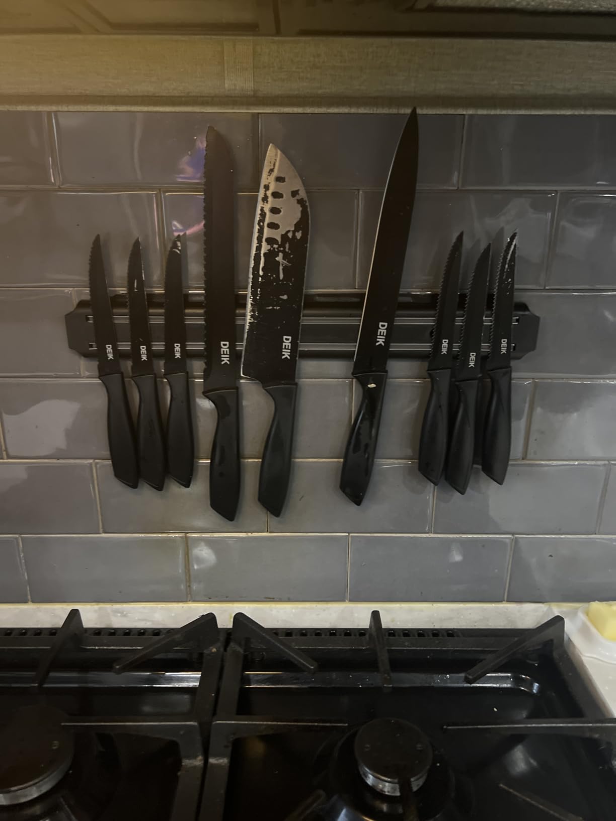 Magnetic Knife Holder,15 Inch Magnetic Knife Storage Strip,Knife Bar Block Magnet,Kitchen Utensil Holder,Tool Holder,Multipurpose Magnetic Knife Rack customer photo 2