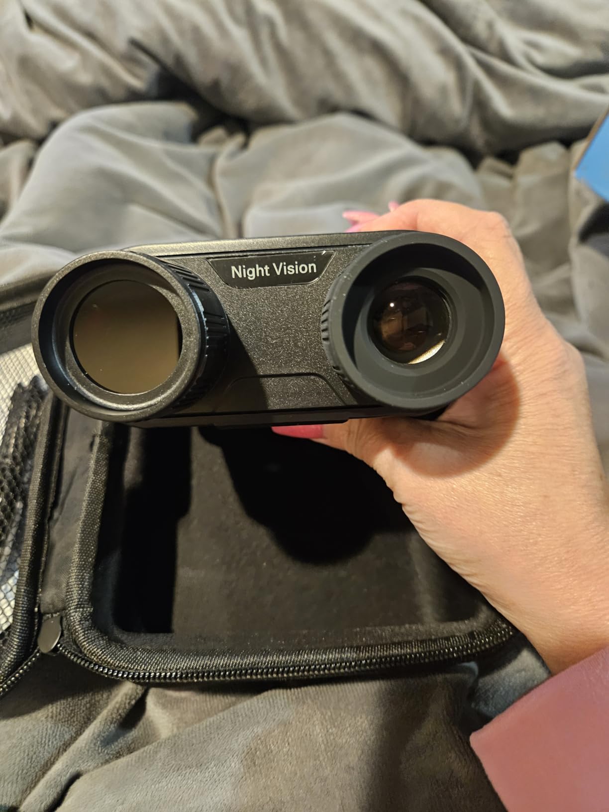 Night Vision Binoculars for Adults & Kids - 4.5'' Screen Infrared Night Vision Goggles Camera with Case, 4K Video & 36MP Photos, 8X Digital Zoom, 7-Level Infrared, 4500mAh Battery for Camping,Security customer photo 2