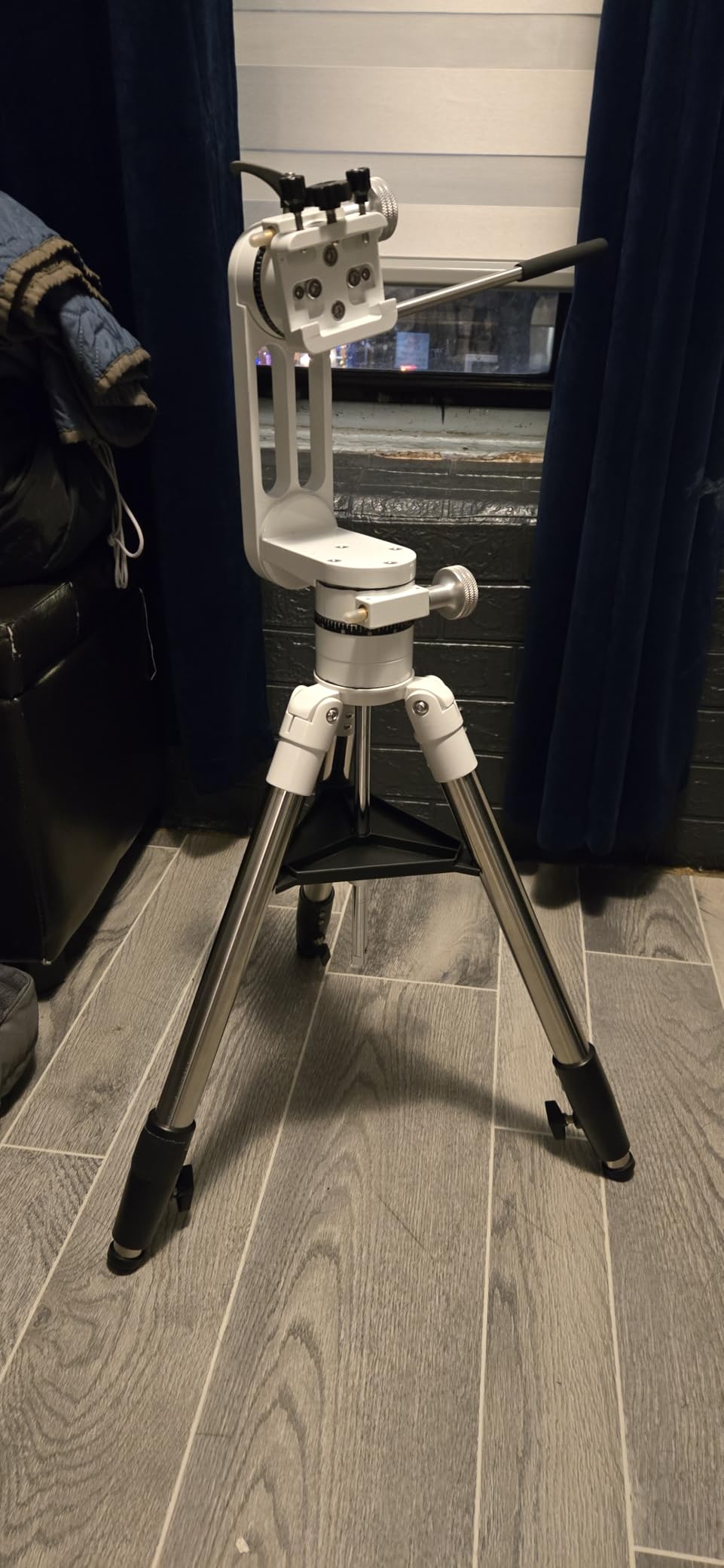 SVBONY SV225T Telescope Tripod, Extendable Aluminum Astronomical Tripod customer photo 2